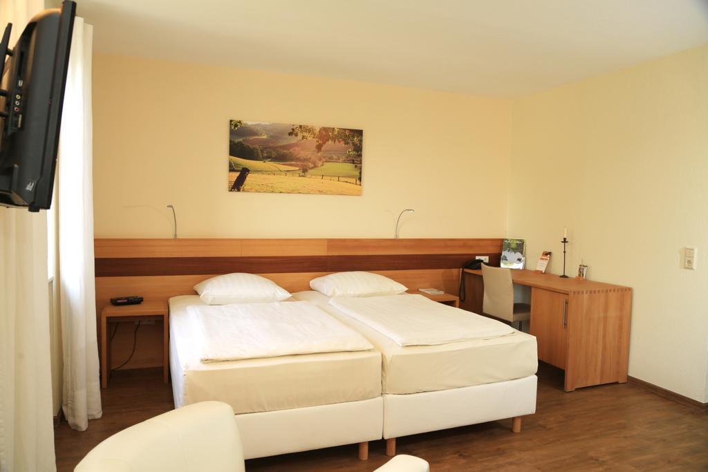 Landidyll Hotel Klostermuehle Munchweiler an der Alsenz Luaran gambar