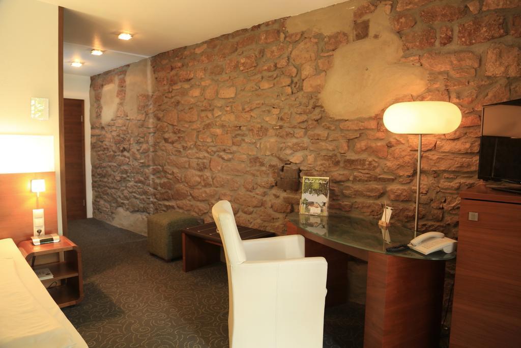 Landidyll Hotel Klostermuehle Munchweiler an der Alsenz Luaran gambar